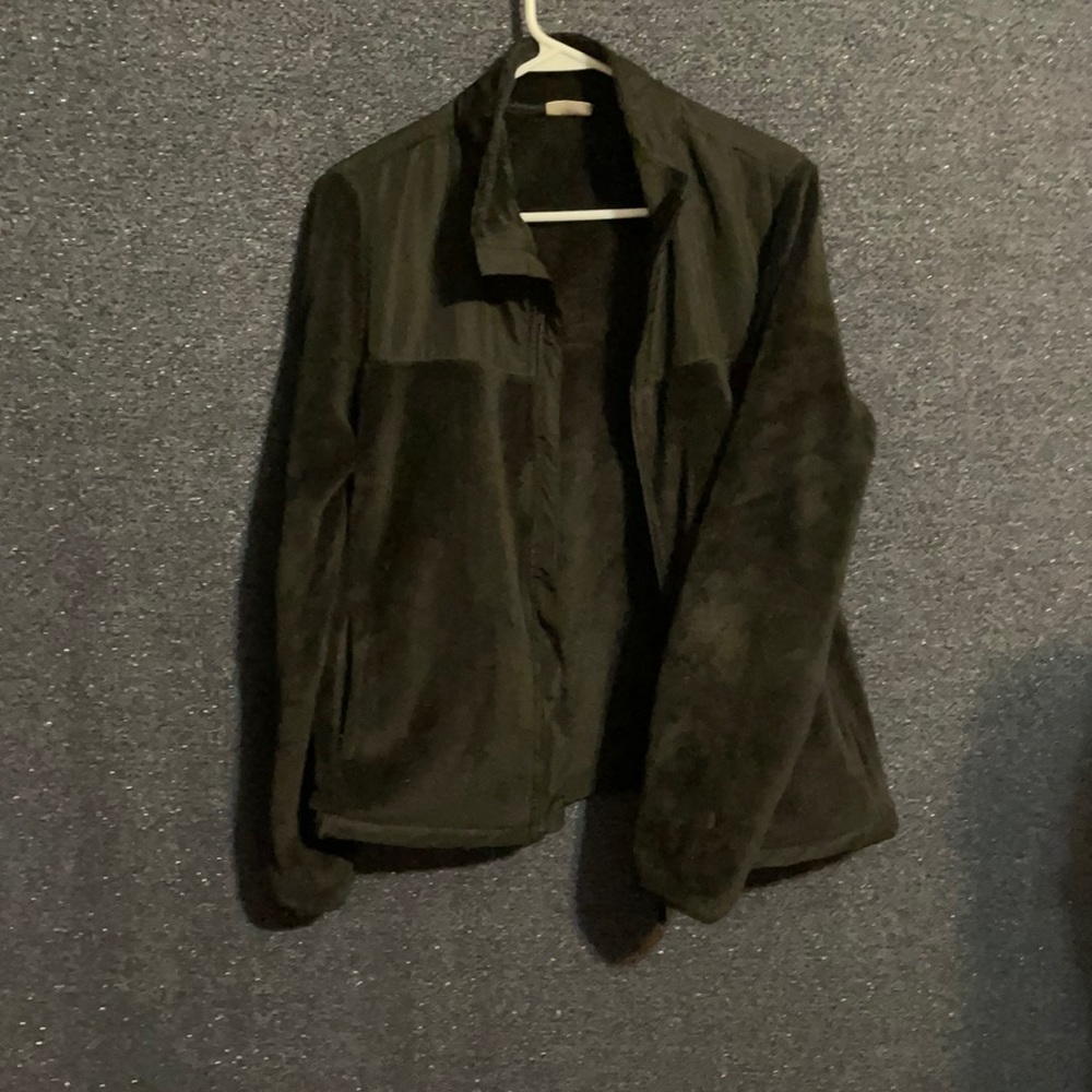 Women’s black fuzzy jacket